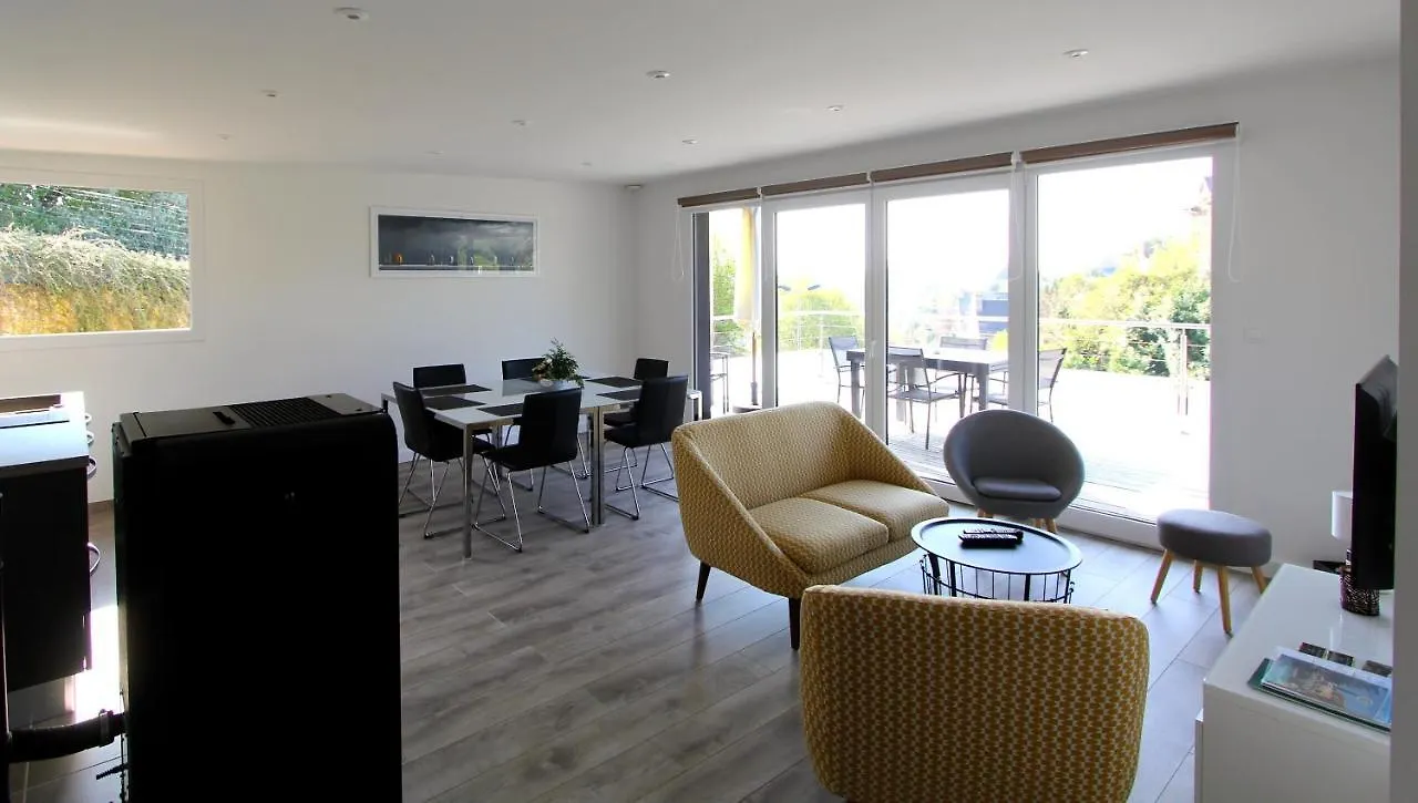 Holiday home Gite De L'Estuaire Spa A Lezardrieux Paimpol