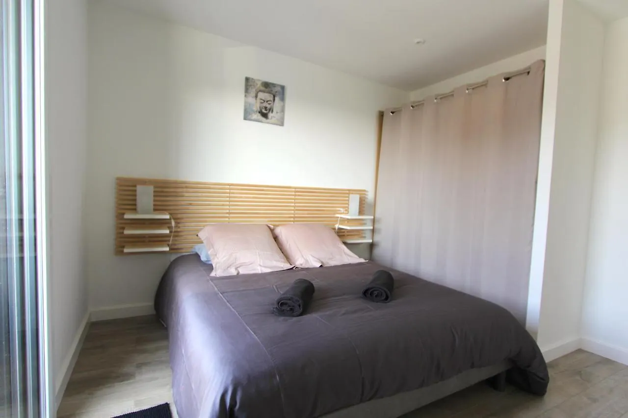 Holiday home Gite De L'Estuaire Spa A Lezardrieux Paimpol France