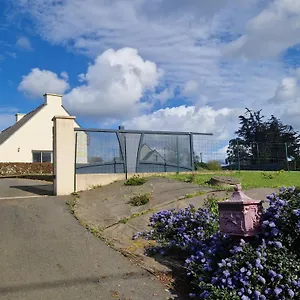 With Beautiful Garden, Paimpol